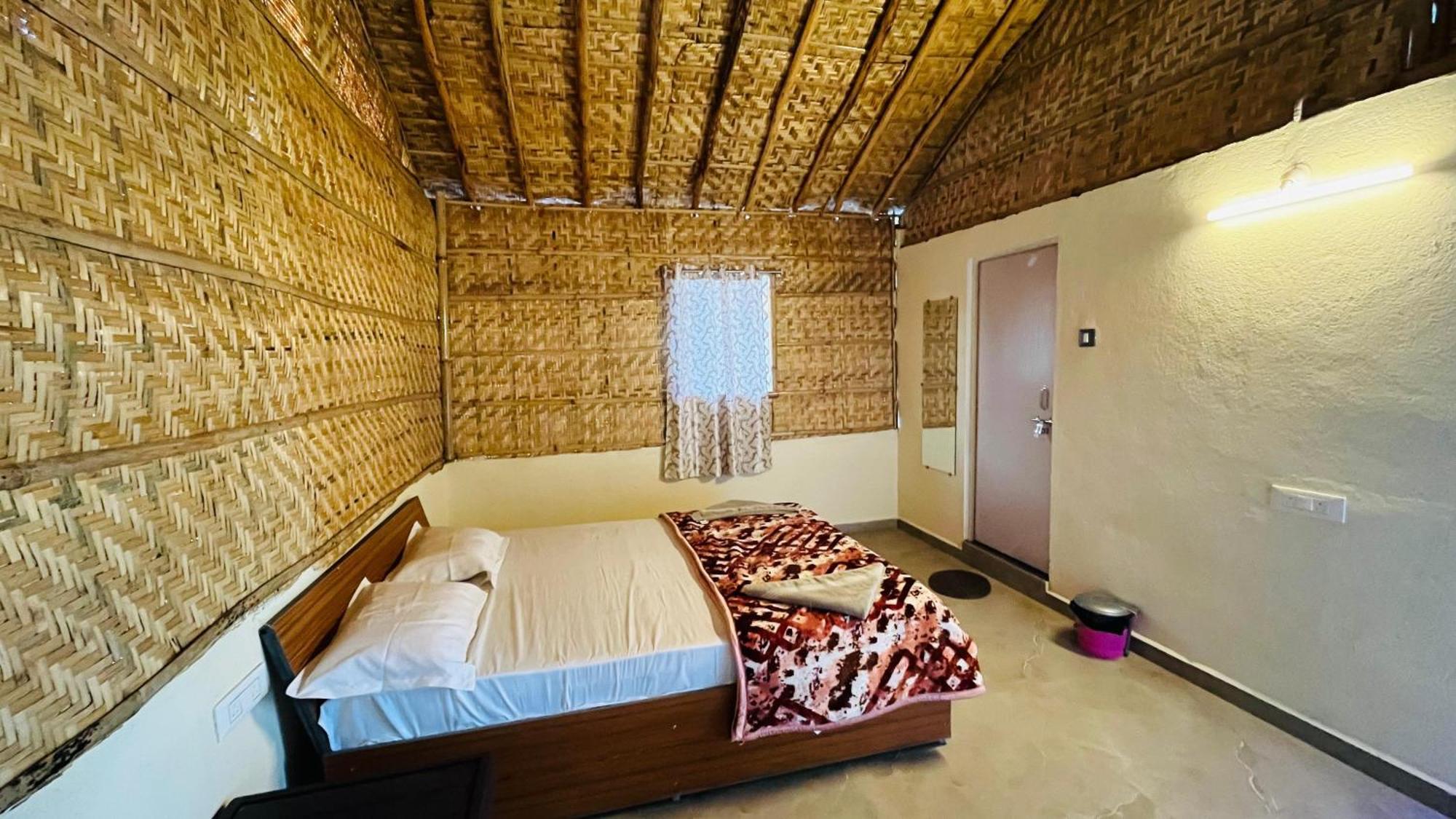 Greenstone Resort Hampi Luaran gambar