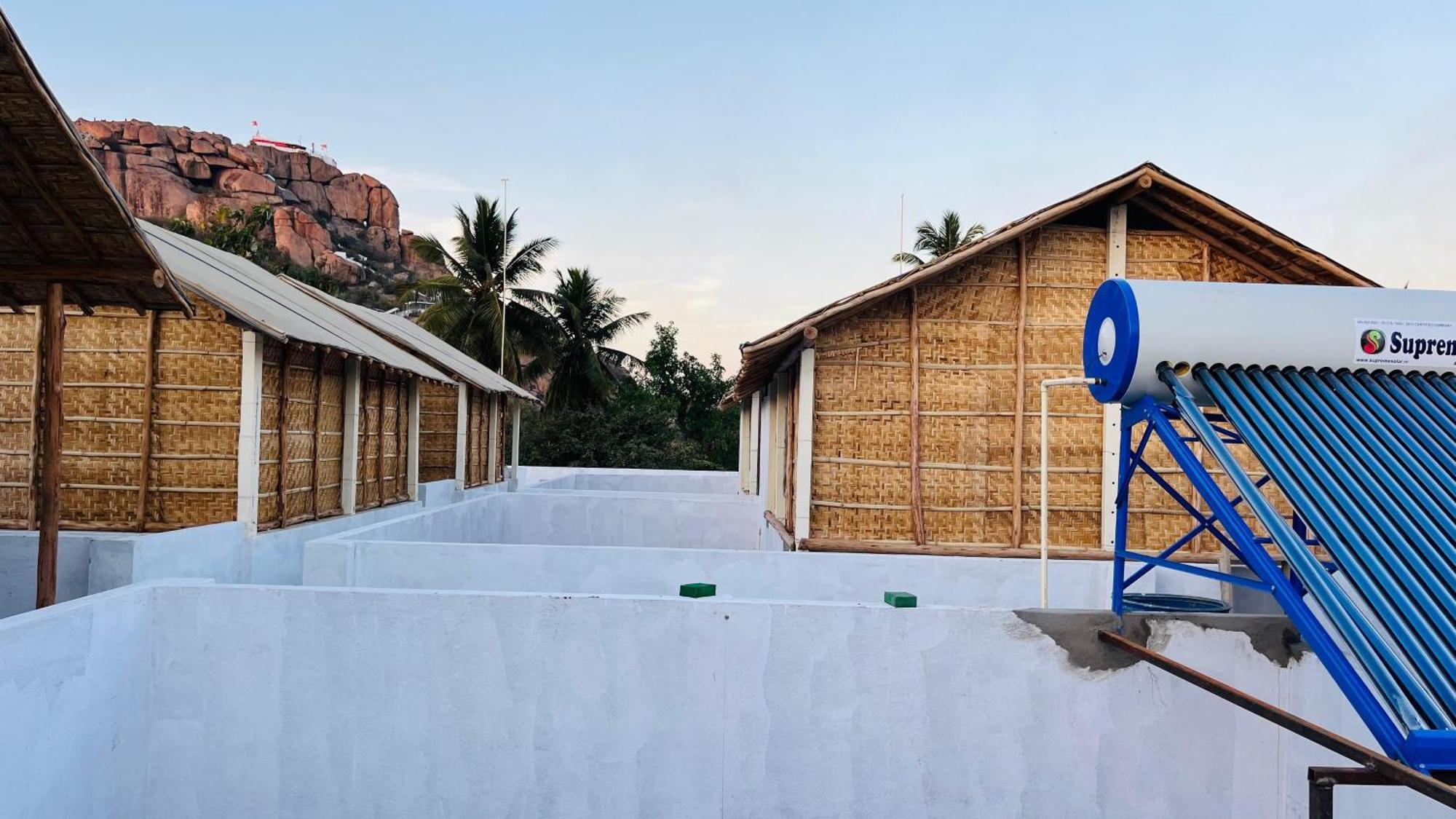 Greenstone Resort Hampi Luaran gambar