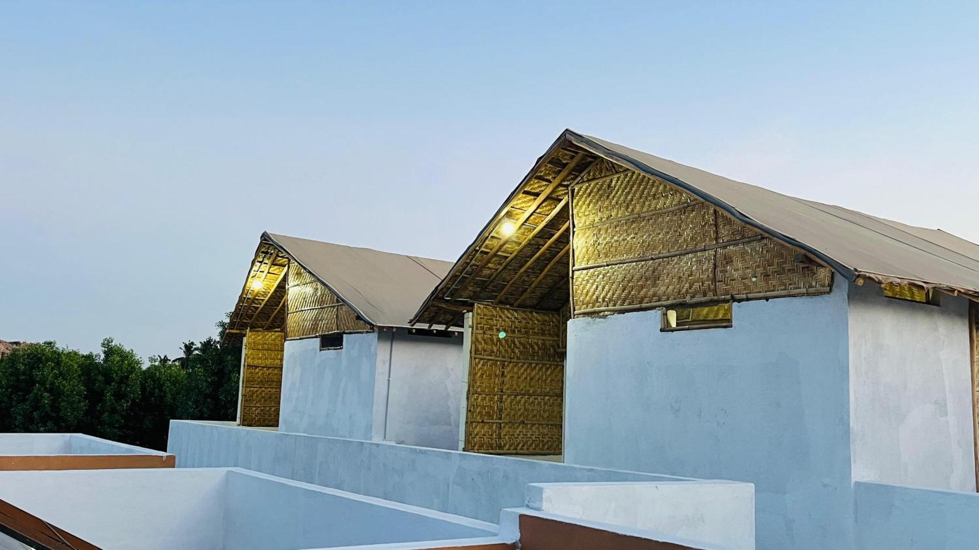 Greenstone Resort Hampi Luaran gambar